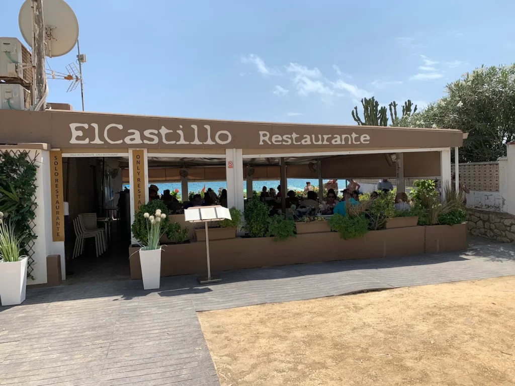 El Castillo Beach Bar